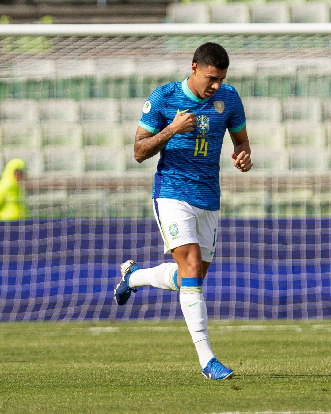 Brasil vence a Colômbia e assume a liderança da fase final do Sul-Americano Sub-20
