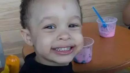 Ian morreu no dia 10 de janeiro, após ser levado para o hospital em estado grave