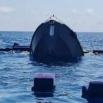 Iate em que princesa Diana foi flagrada dias antes de morrer naufraga no litoral francês