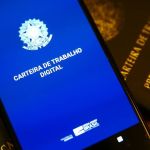 Taxa de desemprego em 2022 foi de 9,3%, menor patamar desde 2015