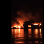 Vídeo: veja imagens de incêndio em barco que deixou 3 mortos e 59 feridos no Rio Negro (AM)