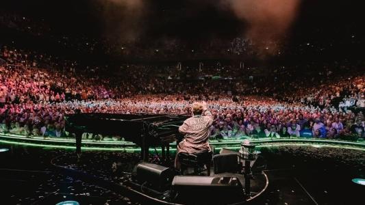 Ícone do rock, Elton John encerrou carreira em turnê de despedida