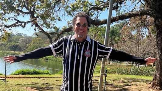 Ídolo do Corinthians, Casagrande criticou abraço dos jogadores da equipe ao técnico Cuca