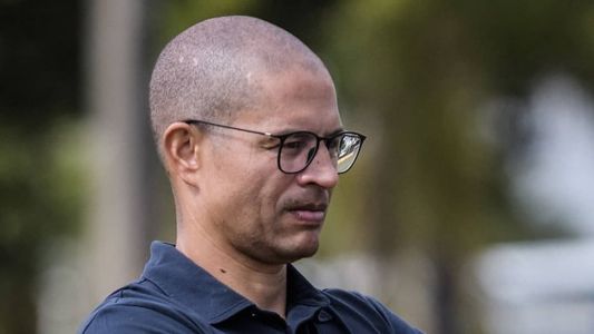 Ídolo do Cruzeiro, Alex foi o principal nome da Tríplice Coroa em 2003