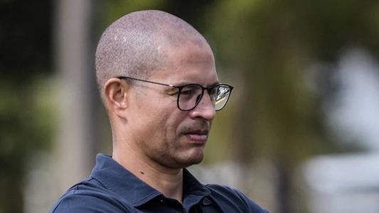 Ídolo do Cruzeiro, Alex foi o principal nome da Tríplice Coroa em 2003