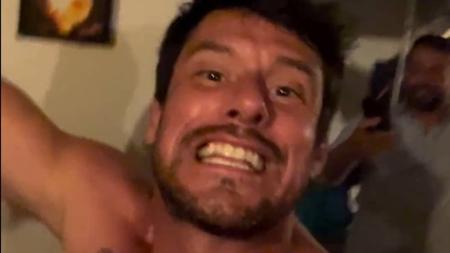 Ídolo do Cruzeiro, Fabrício assistiu ao jogo em bar de BH