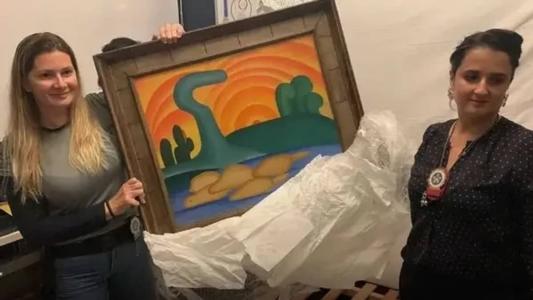 Cerca de 16 quadros foram subtraídos. Entre eles, as obras “O Sono”, de Tarsila do Amaral (imagem)