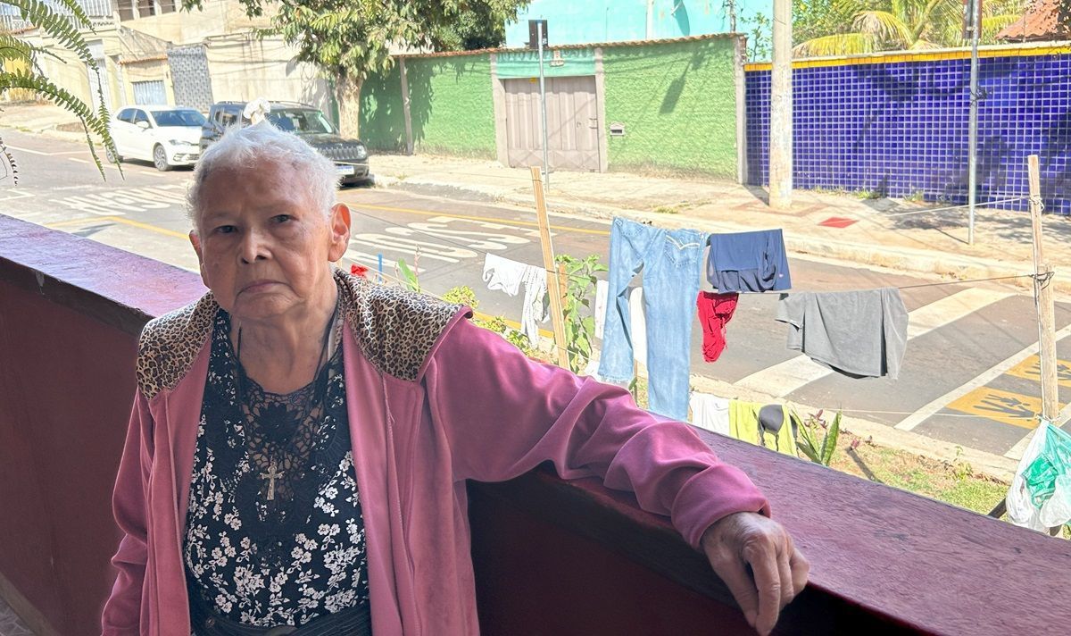 Vídeo: idosa de 90 anos cria varal solidário para ajudar pessoas carentes de BH