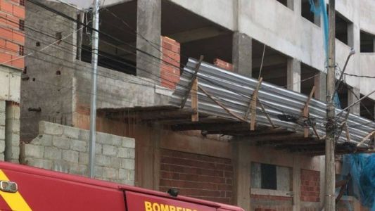 Idoso estava trabalhando na obra quando perdeu o equilíbrio e despencou do 9º andar