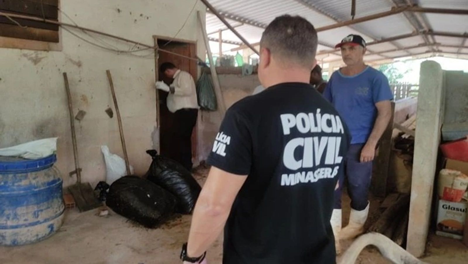 Casal de idosos é encontrado morto com sinais de violência extrema no interior de MG