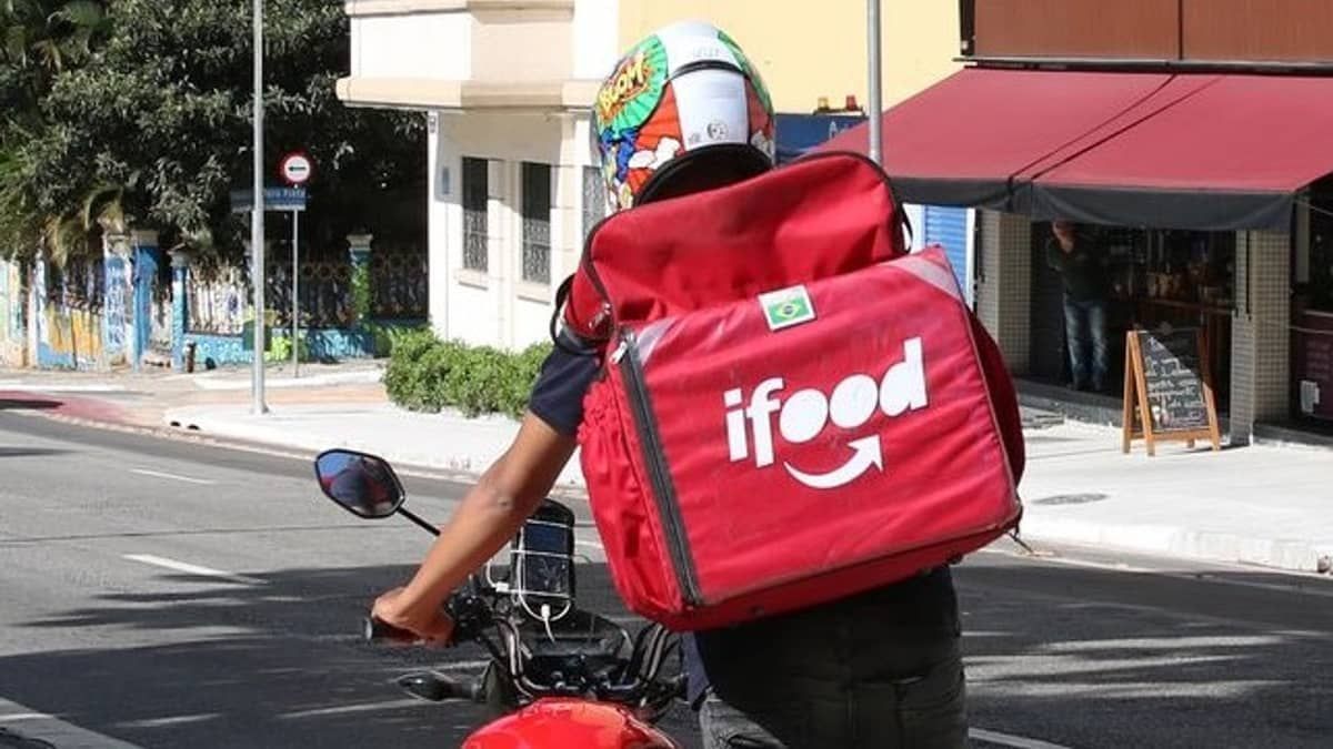 Ifood assina compromisso em prol de motociclista após criar fake para desmobilizar movimento