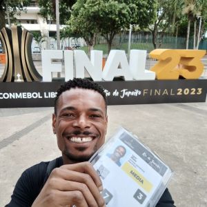 Igor Melo, torcedor do Botafogo e jornalista, foi baleado no Rio de Janeiro