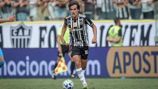 Igor Gomes completou 50 jogos pelo Atlético na vitória sobre o Grêmio na Arena MRV