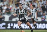 Dupla do Atlético é recebida com vaias de são-paulinos no Morumbi