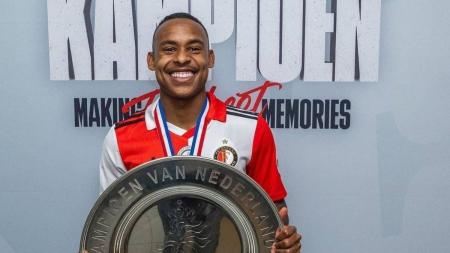 Igor Paixão foi campeão com o Feyenoord