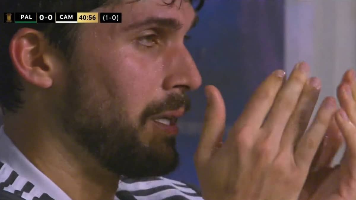 Igor Rabello se lesiona, chora e vira desfalque no Atlético