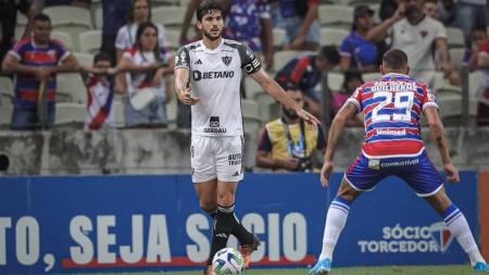 Igor Rabello em ação contra o Fortaleza, na noite deste sábado, na Arena Castelão