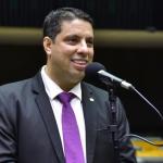 Novo coordenador da bancada mineira fala em manter 'união' e defende diálogo com Lula e Zema