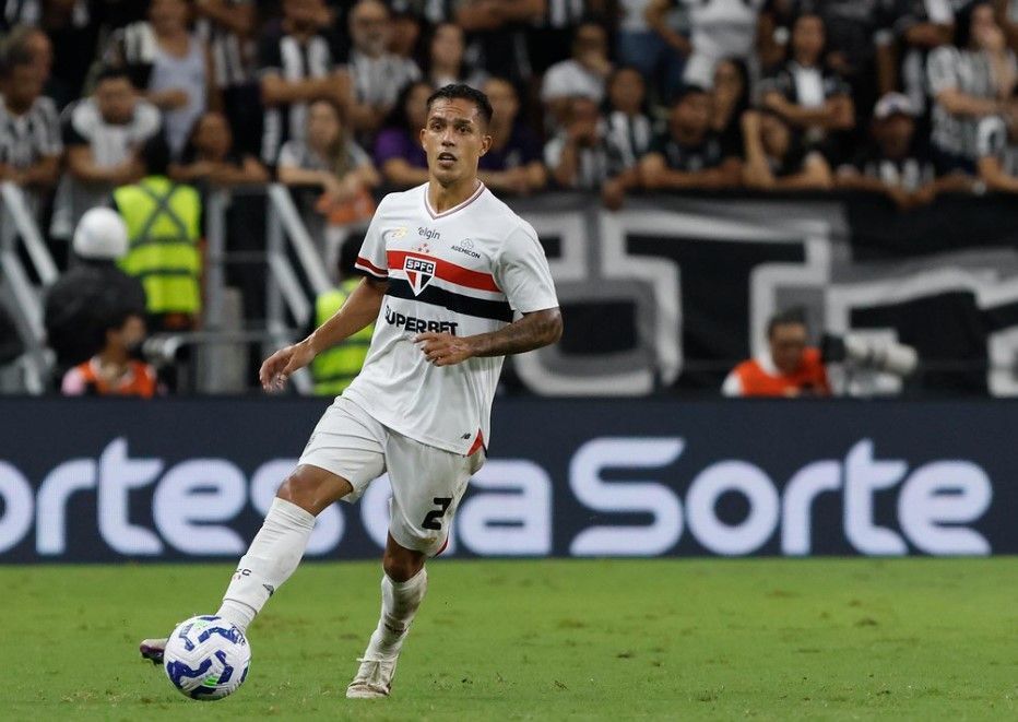 Presidente do Santos revela conversas com Igor Vinícius e parceria com São Paulo por estádios