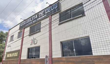 Foto mostra igreja evangélica no bairro Santa Maria, em Belo Horizonte