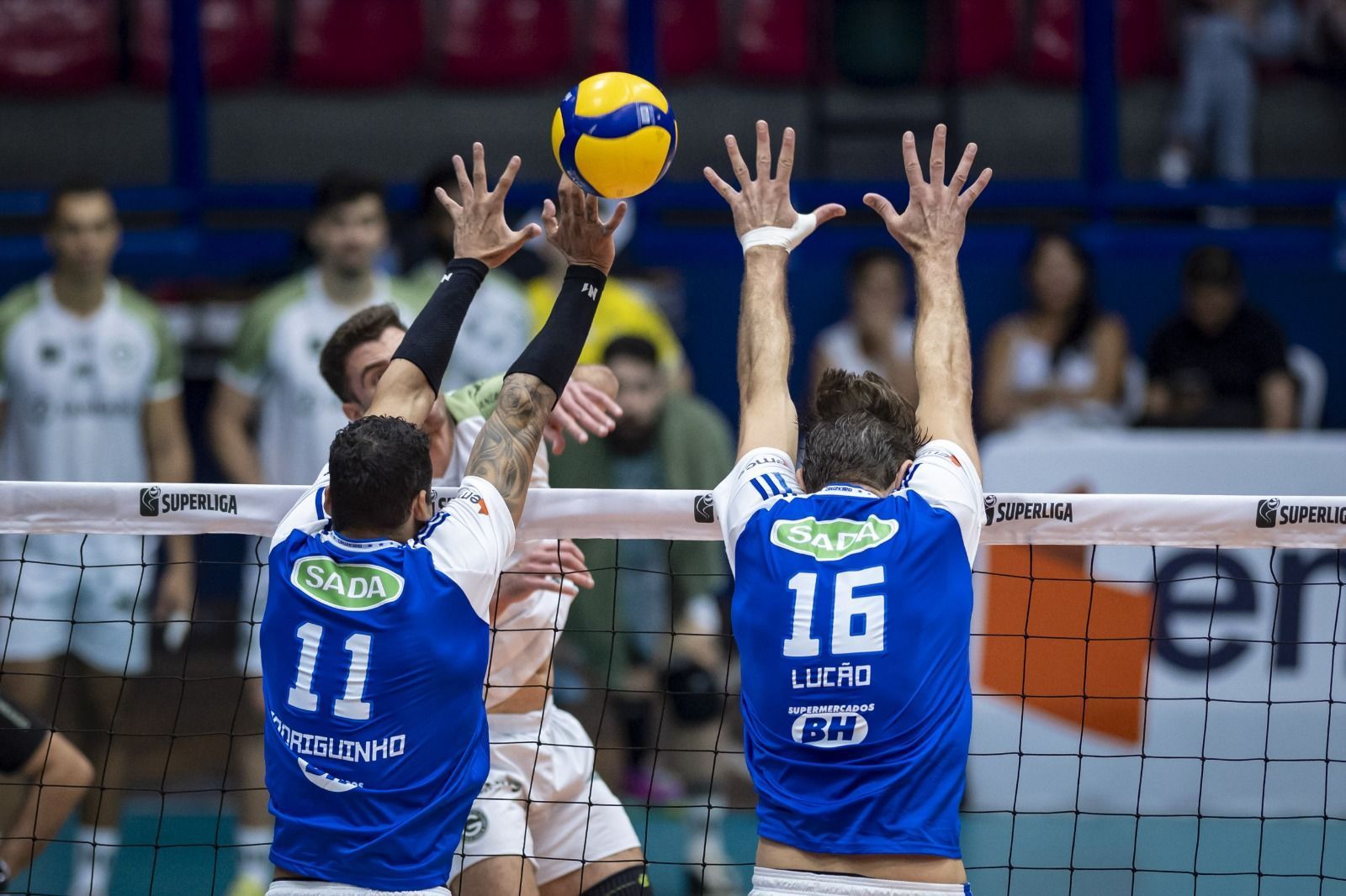 Sada Cruzeiro atropela Goiás e mantém liderança isolada da Superliga Masculina