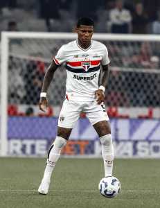 Arboleda tem contrato até o final de 2027 com o São Paulo