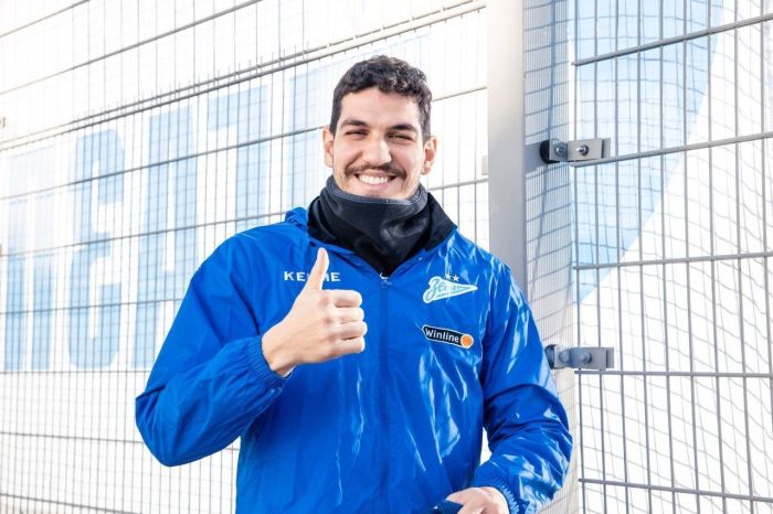 Nino passa férias no Brasil durante inverno russo; janela de transferências abrirá