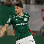Piquerez, do Palmeiras, se pronuncia após lesão em Inglaterra x Uruguai