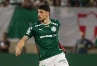 Piquerez, do Palmeiras, se pronuncia após lesão em Inglaterra x Uruguai