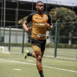 Atacante do São Paulo que teve grave lesão contra o Atlético se aproxima de retorno