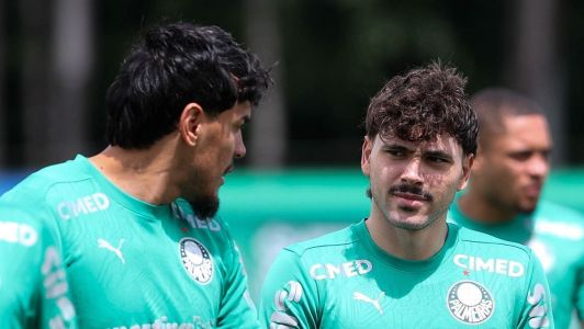 Gómez e Mauricio na última atividade do Palmeiras antes de enfrentar o Inter