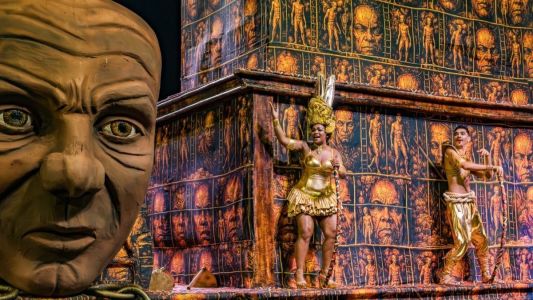 Escola de samba Triunfo Barroco homenageou ancestralidade negra em Minas