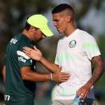 Zagueiro citado por Abel abre possibilidade de deixar o Palmeiras