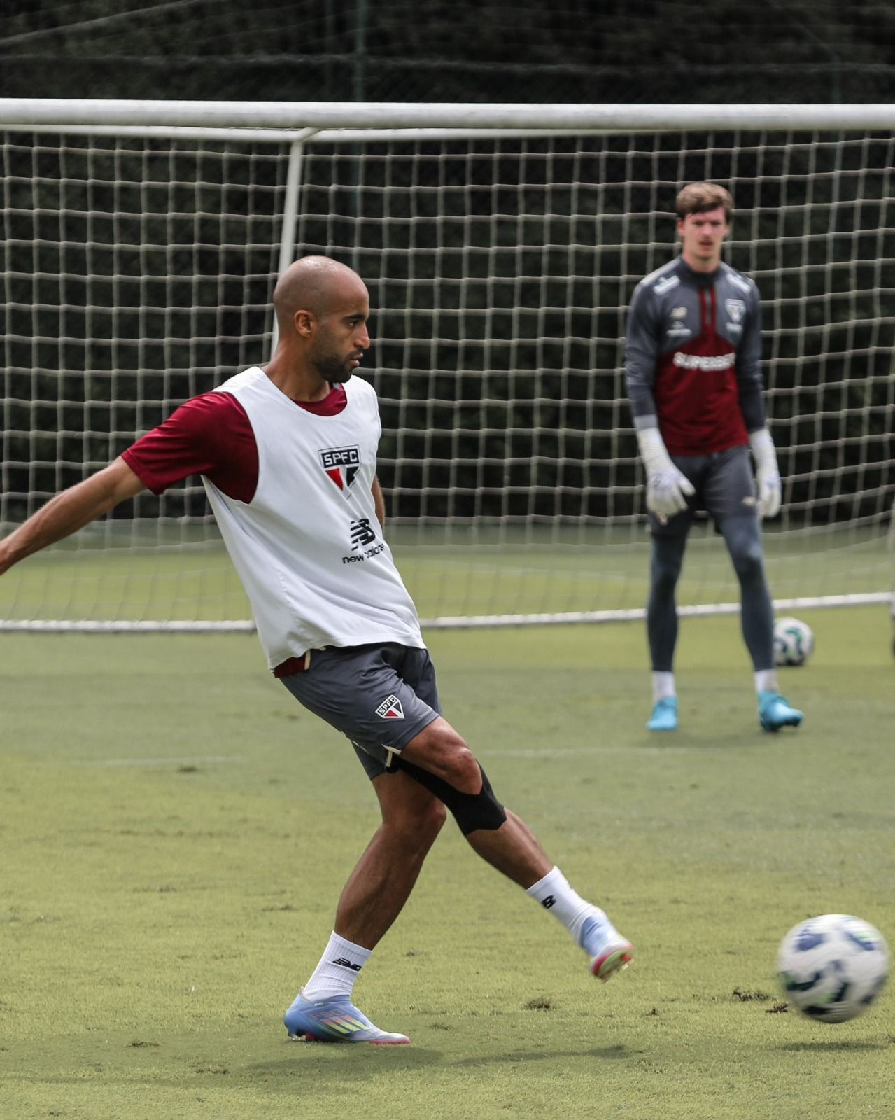 Lucas avança em recuperação de lesão no São Paulo