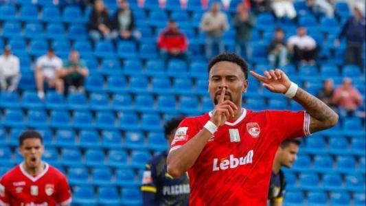 Wendel Silva defende o Santa Clara após passagem pelo Santos