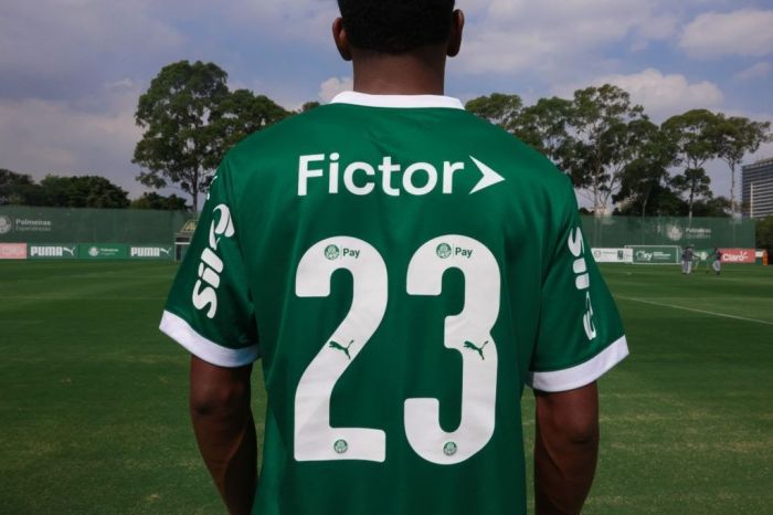Grupo Fictor estampará as costas do uniforme e o máster da base do Verdão