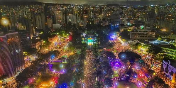A Polícia Federal (PF) apreendeu 21 kg de cocaína nessa terça-feira (6), na BR-381, em Betim, Região Metropolitana de Belo Horizonte.