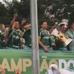 Com provocações, Palmeiras comemora título do Brasileirão com torcida em São Paulo