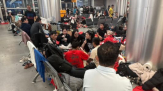 Imigrante retido em Aeroporto de Guarulhos é isolado com sintomas compatíveis com mpox | CNN Brasil