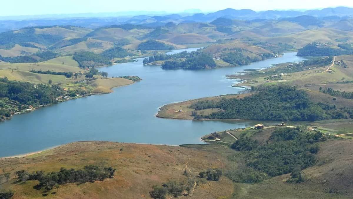Jovem de 20 anos morre afogado em represa, em Juiz de Fora