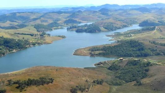 Imagem de arquivo da represa Dr. João Penido, em Juiz de Fora
