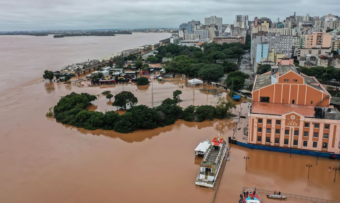 Auxílio Reconstrução: Governo libera o benefício para 345 mil famílias