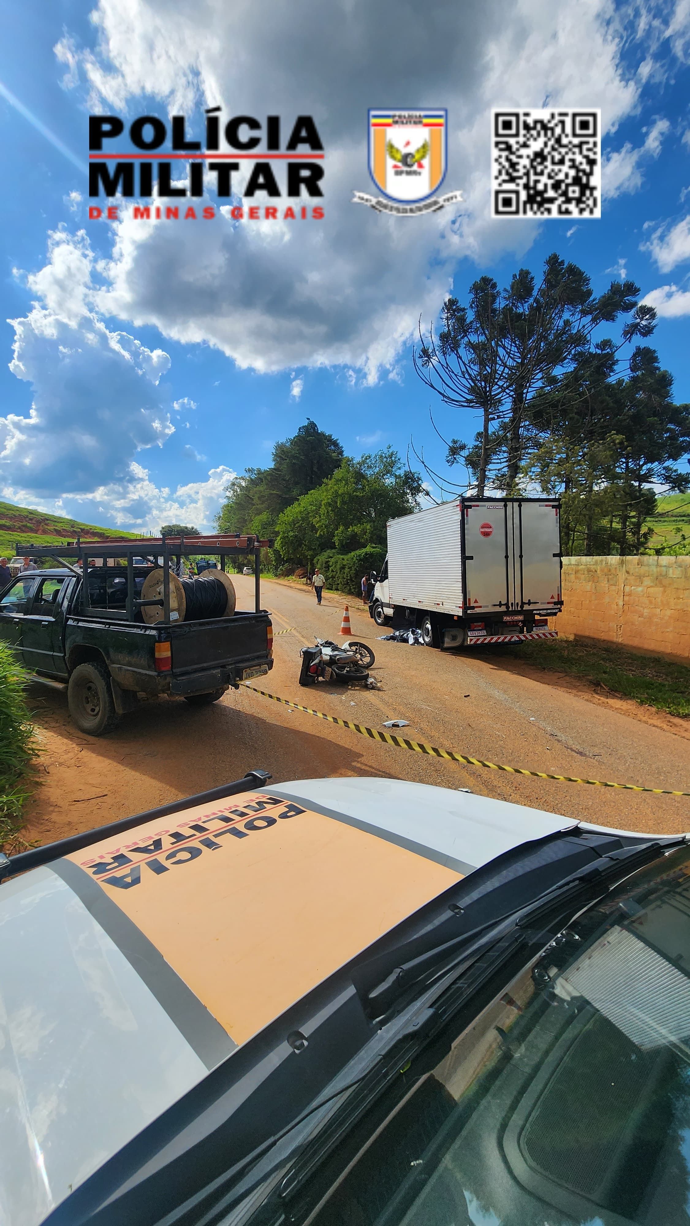 Motociclista morre atropelado por caminhão após colisão com caminhonete na MG-295, em Paraisópolis