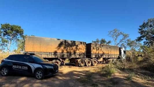 Polícia Civil prendeu três homens suspeitos de envolvimento em roubo de 120 toneladas de café em fazenda de Várzea da Palma, no Norte de Minas