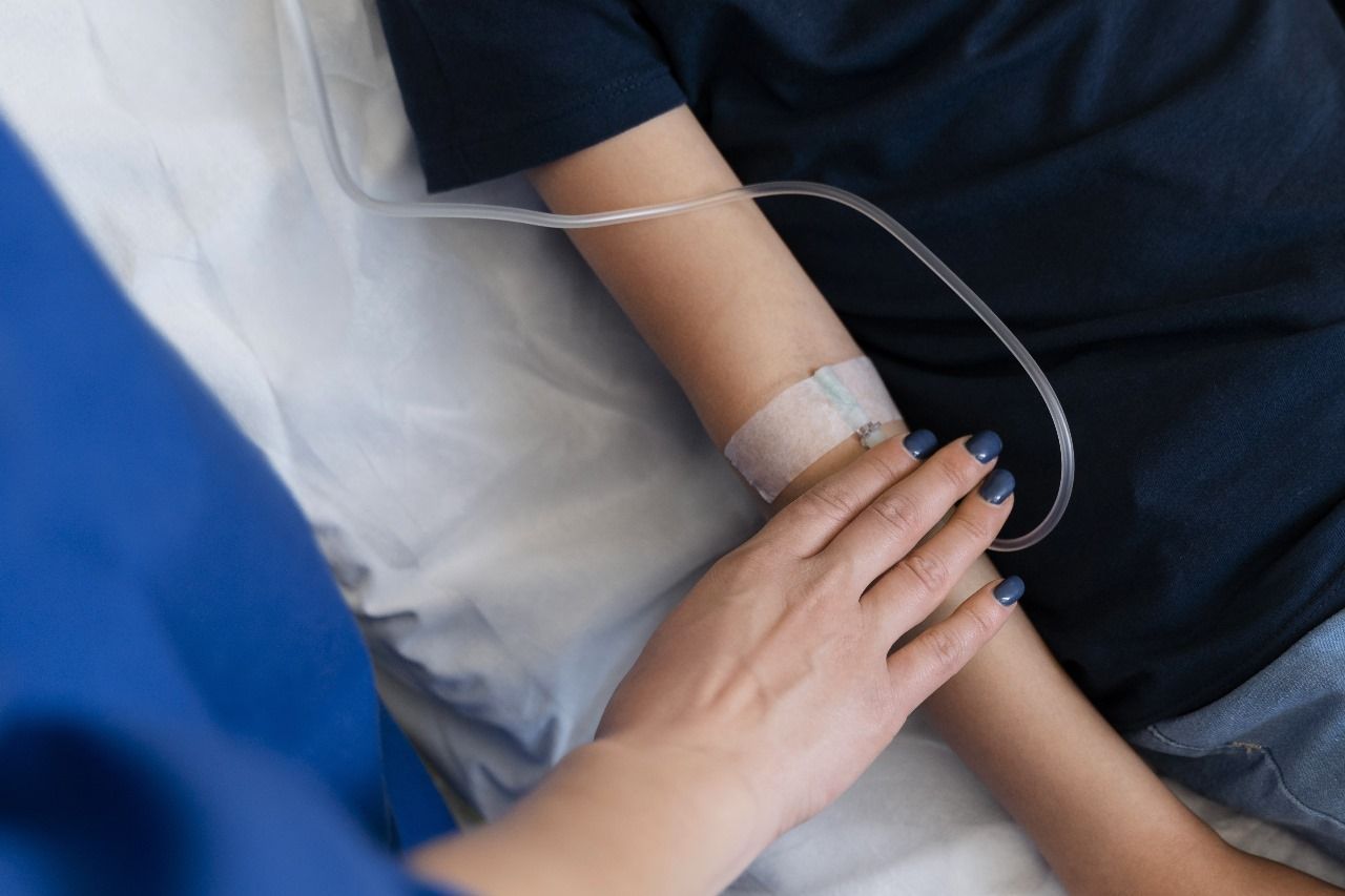 Família real divulga rara atualização sobre princesa que ficou em coma após desmaio: ‘Infecção grave’