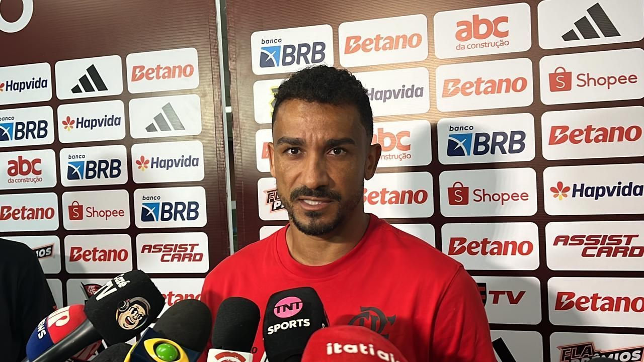 Danilo, do Flamengo, abre o jogo sobre demora em substituição contra o Palmeiras