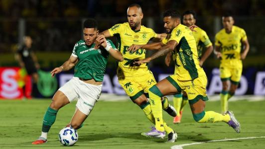 Palmeiras é derrotado pelo Mirassol no Estádio Campos Maia, no interior paulista