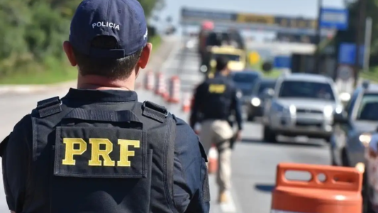 Apreensão de fuzis pela PRF cresceu 275% em 2024, segundo ministério | CNN Brasil