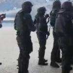 Vídeo mostra desorganização de militares em invasão ao Planalto e PM dando ordens ao Exército