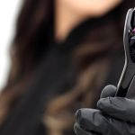 Esteticista é condenada à prisão após usar ácido nos glúteos e ferir cliente 